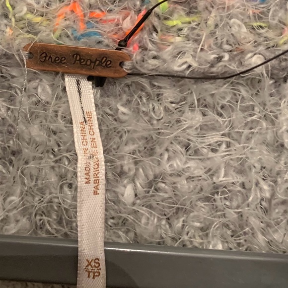 Free People Stardust Pullover Sweater • Color: Dove Combo (Gray) • Sz. XS • NWOT - Picture 4 of 14